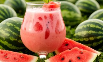 Микс из арбуза и молока